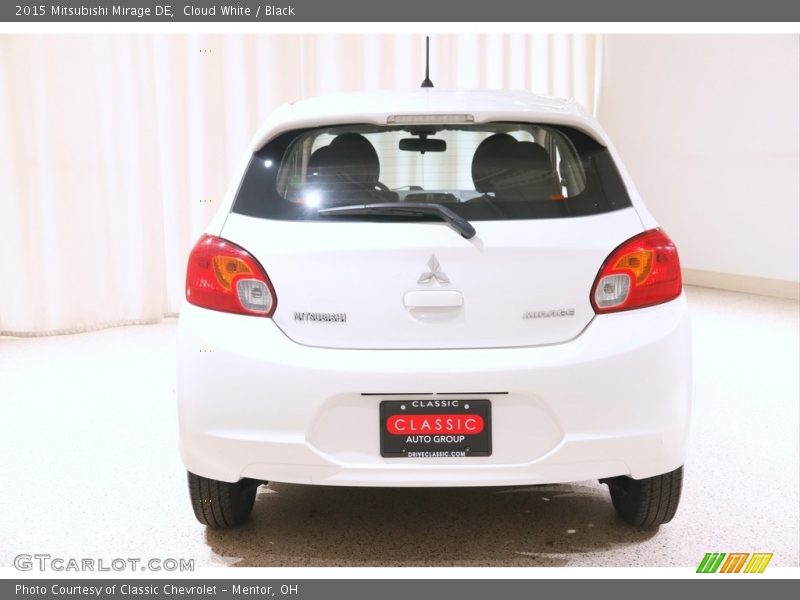 Cloud White / Black 2015 Mitsubishi Mirage DE