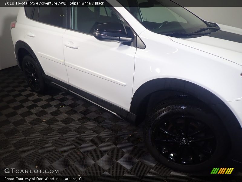 Super White / Black 2018 Toyota RAV4 Adventure AWD