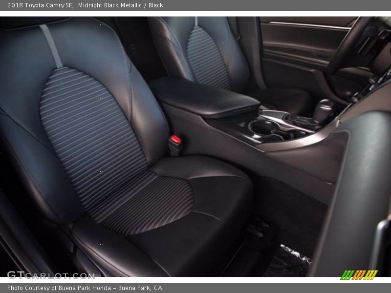Midnight Black Metallic / Black 2018 Toyota Camry SE