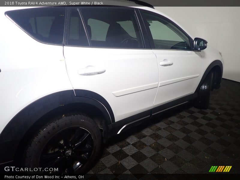 Super White / Black 2018 Toyota RAV4 Adventure AWD