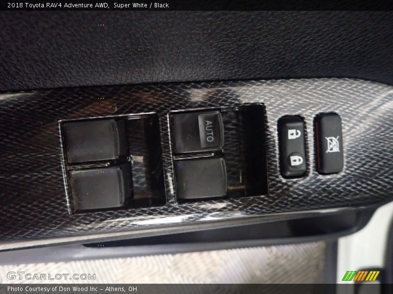 Super White / Black 2018 Toyota RAV4 Adventure AWD