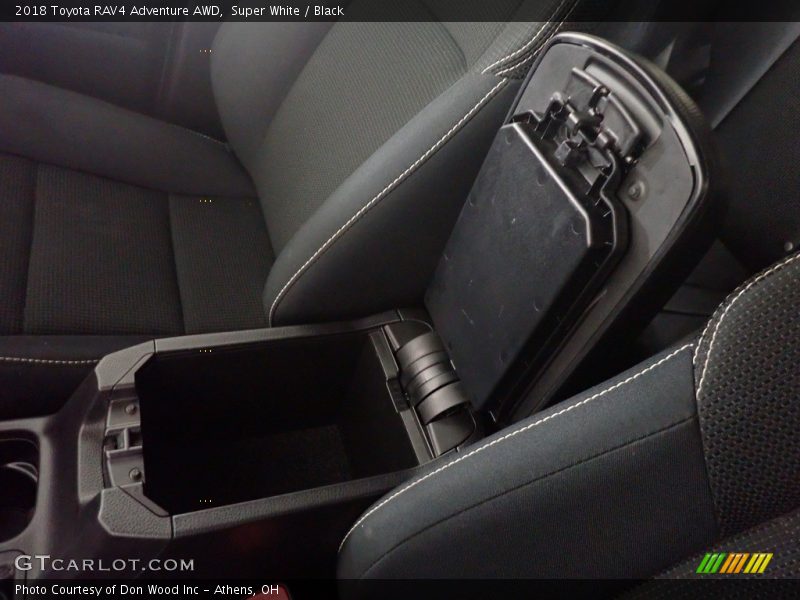 Super White / Black 2018 Toyota RAV4 Adventure AWD