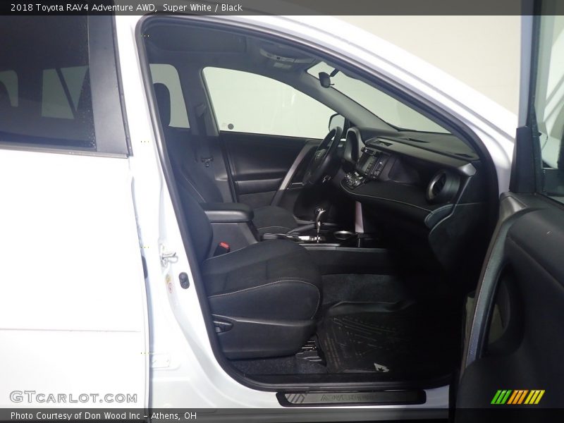 Super White / Black 2018 Toyota RAV4 Adventure AWD