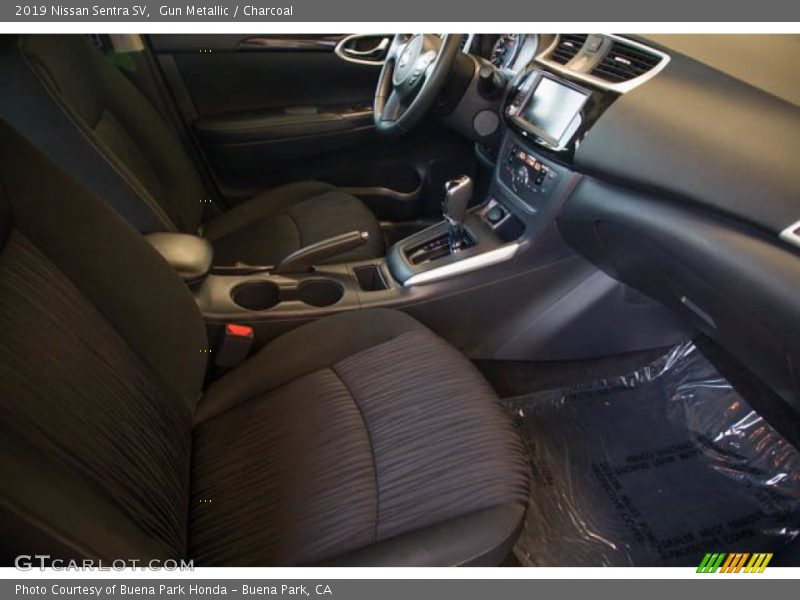 Gun Metallic / Charcoal 2019 Nissan Sentra SV