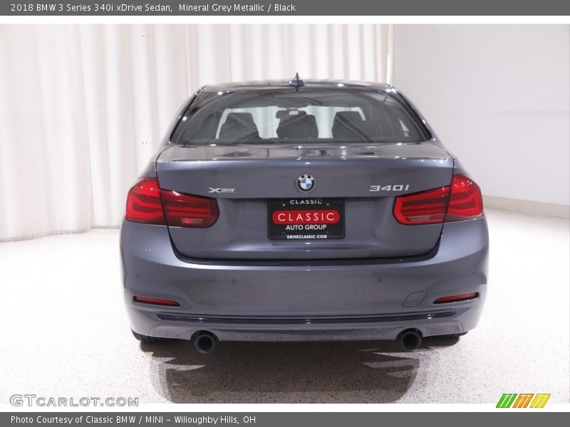 Mineral Grey Metallic / Black 2018 BMW 3 Series 340i xDrive Sedan