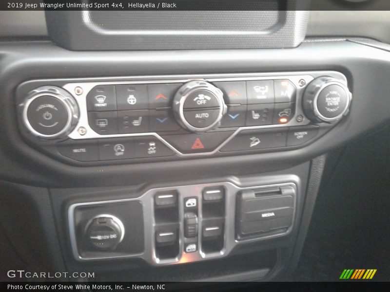 Hellayella / Black 2019 Jeep Wrangler Unlimited Sport 4x4