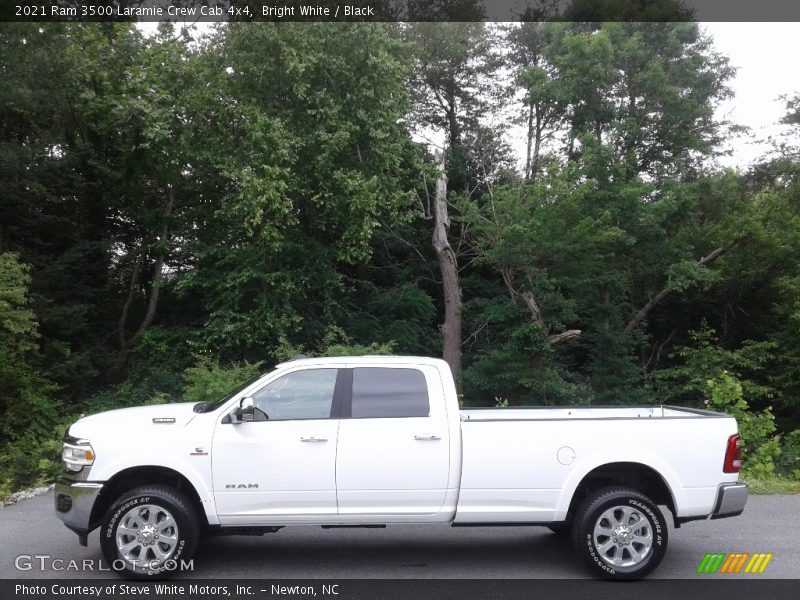 Bright White / Black 2021 Ram 3500 Laramie Crew Cab 4x4