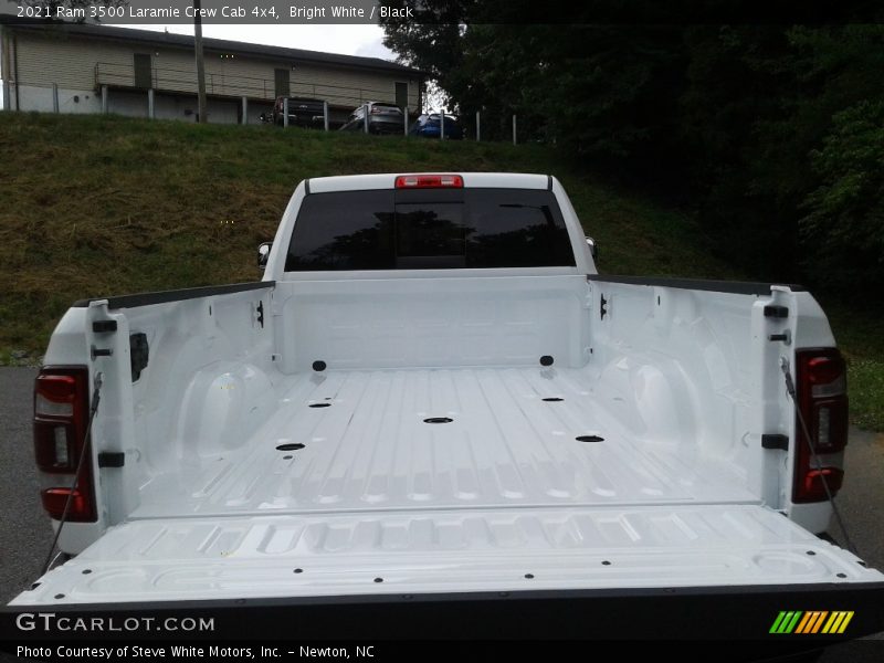 Bright White / Black 2021 Ram 3500 Laramie Crew Cab 4x4