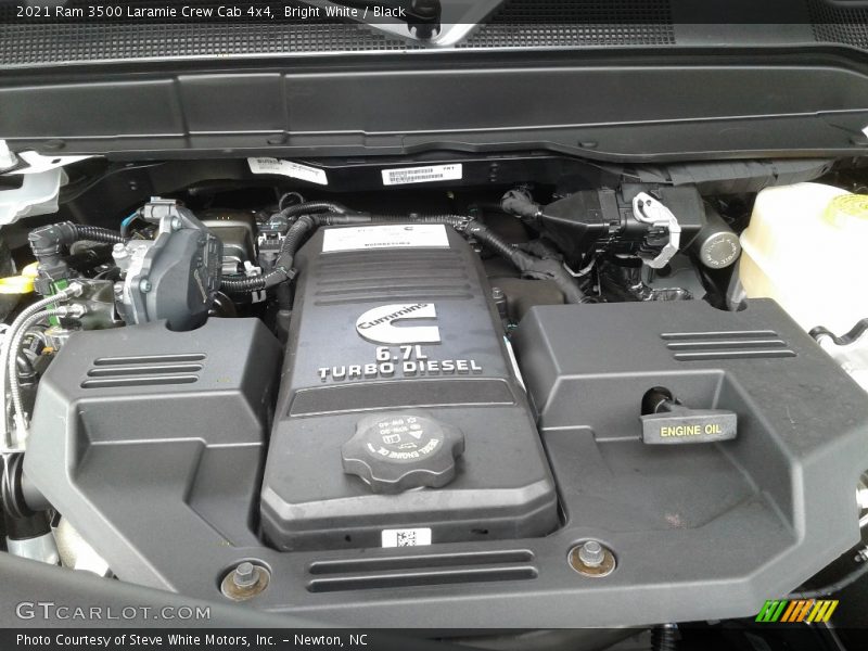 Bright White / Black 2021 Ram 3500 Laramie Crew Cab 4x4