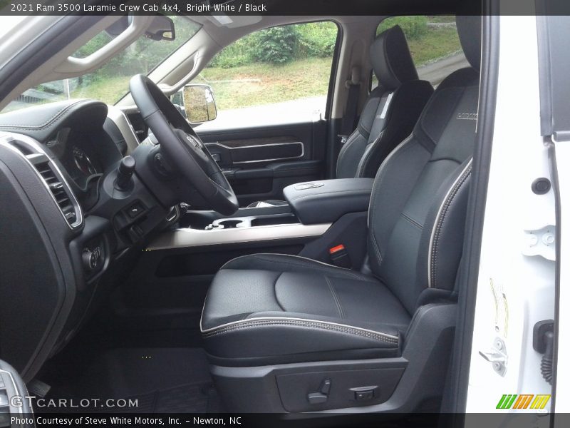 Bright White / Black 2021 Ram 3500 Laramie Crew Cab 4x4