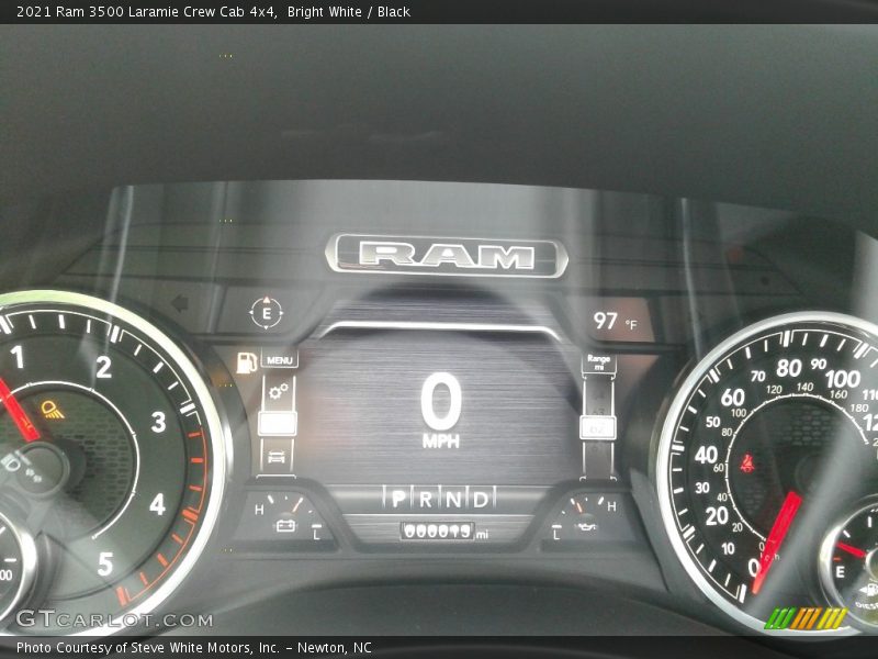 Bright White / Black 2021 Ram 3500 Laramie Crew Cab 4x4