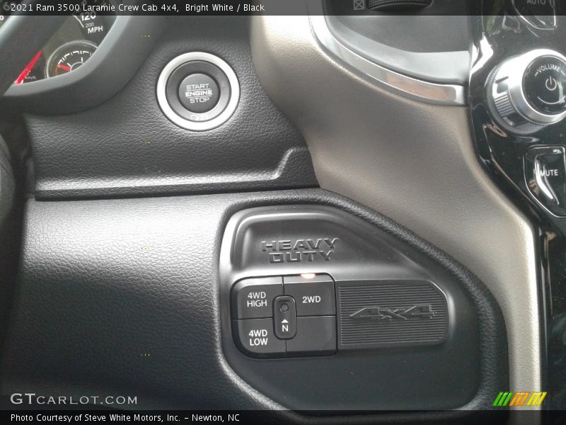Bright White / Black 2021 Ram 3500 Laramie Crew Cab 4x4