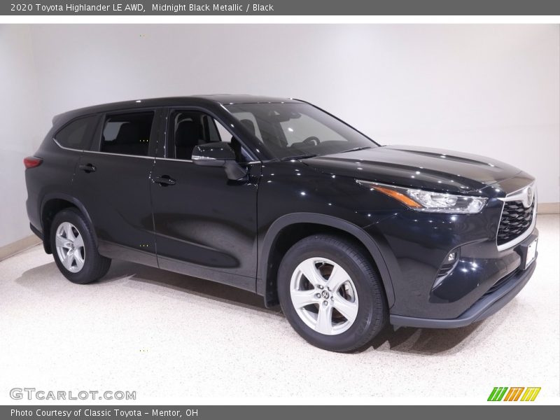 Midnight Black Metallic / Black 2020 Toyota Highlander LE AWD