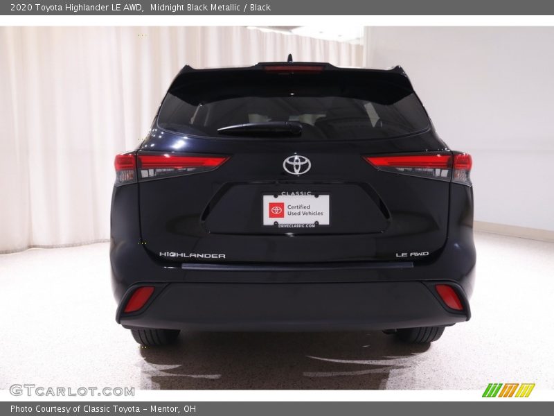Midnight Black Metallic / Black 2020 Toyota Highlander LE AWD