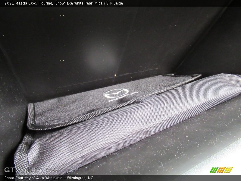 Snowflake White Pearl Mica / Silk Beige 2021 Mazda CX-5 Touring