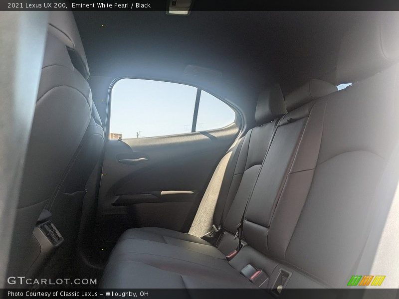 Eminent White Pearl / Black 2021 Lexus UX 200