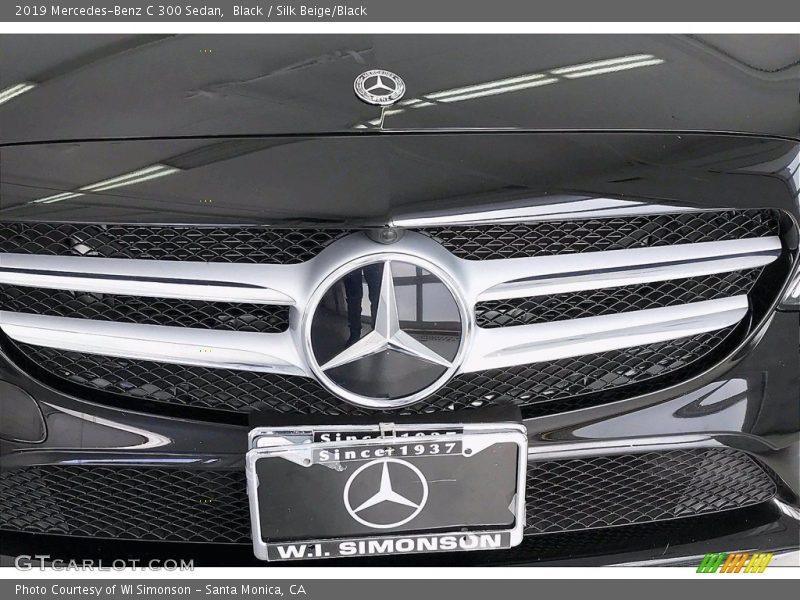 Black / Silk Beige/Black 2019 Mercedes-Benz C 300 Sedan