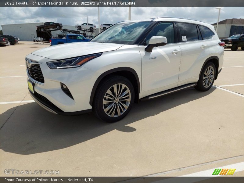 Blizzard White Pearl / Graphite 2021 Toyota Highlander Hybrid Platinum