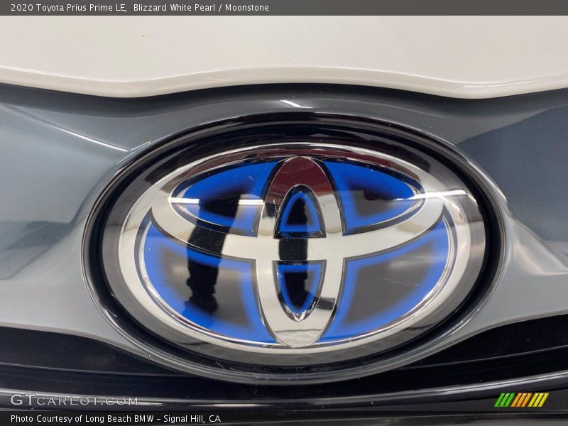 Blizzard White Pearl / Moonstone 2020 Toyota Prius Prime LE