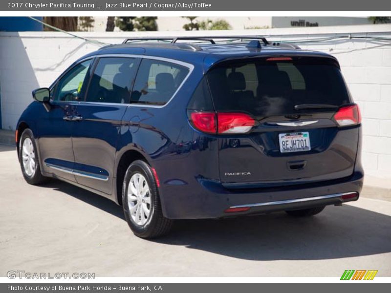 Jazz Blue Pearl / Cognac/Alloy/Toffee 2017 Chrysler Pacifica Touring L