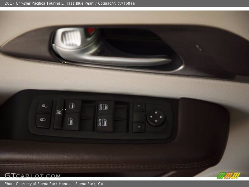 Jazz Blue Pearl / Cognac/Alloy/Toffee 2017 Chrysler Pacifica Touring L