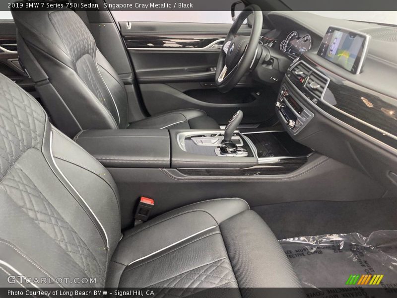 Singapore Gray Metallic / Black 2019 BMW 7 Series 750i Sedan