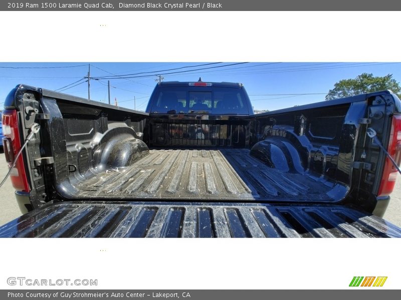Diamond Black Crystal Pearl / Black 2019 Ram 1500 Laramie Quad Cab