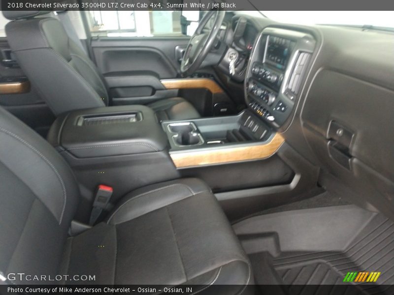 Summit White / Jet Black 2018 Chevrolet Silverado 3500HD LTZ Crew Cab 4x4