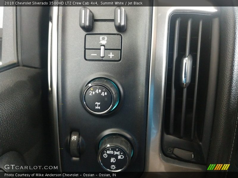 Controls of 2018 Silverado 3500HD LTZ Crew Cab 4x4