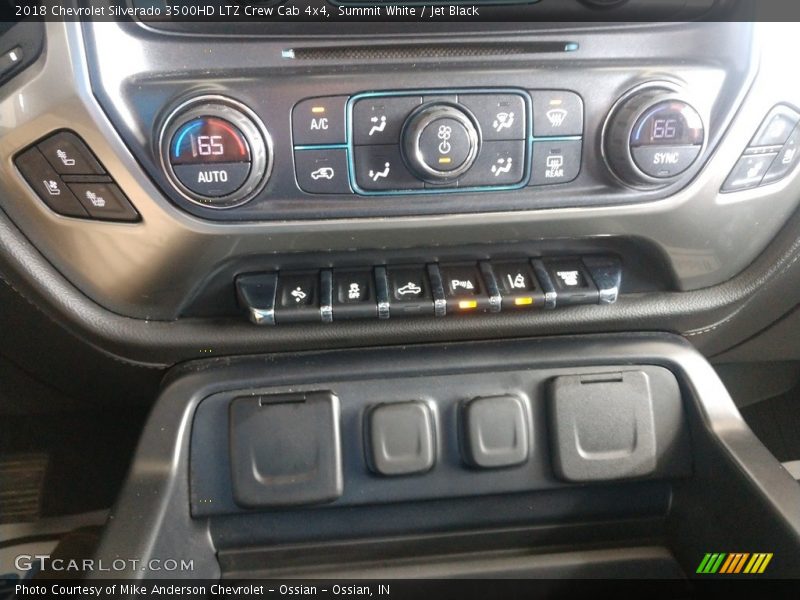 Summit White / Jet Black 2018 Chevrolet Silverado 3500HD LTZ Crew Cab 4x4