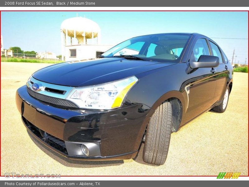 Black / Medium Stone 2008 Ford Focus SE Sedan