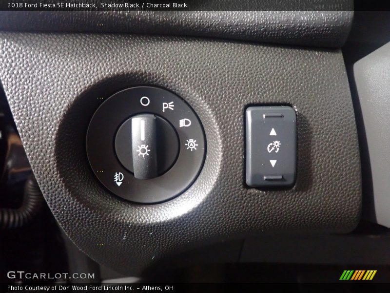 Shadow Black / Charcoal Black 2018 Ford Fiesta SE Hatchback