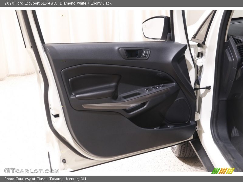 Diamond White / Ebony Black 2020 Ford EcoSport SES 4WD