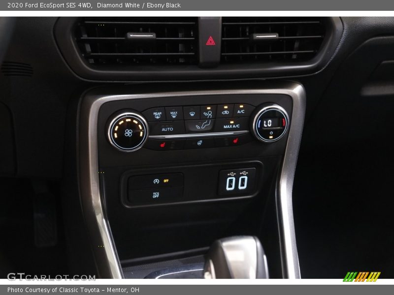 Diamond White / Ebony Black 2020 Ford EcoSport SES 4WD