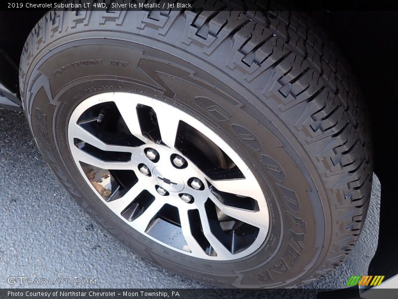 Silver Ice Metallic / Jet Black 2019 Chevrolet Suburban LT 4WD