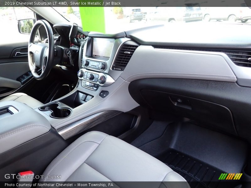 Silver Ice Metallic / Jet Black 2019 Chevrolet Suburban LT 4WD