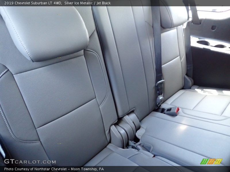 Silver Ice Metallic / Jet Black 2019 Chevrolet Suburban LT 4WD