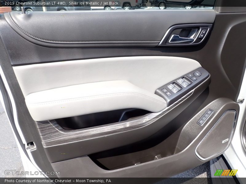 Silver Ice Metallic / Jet Black 2019 Chevrolet Suburban LT 4WD