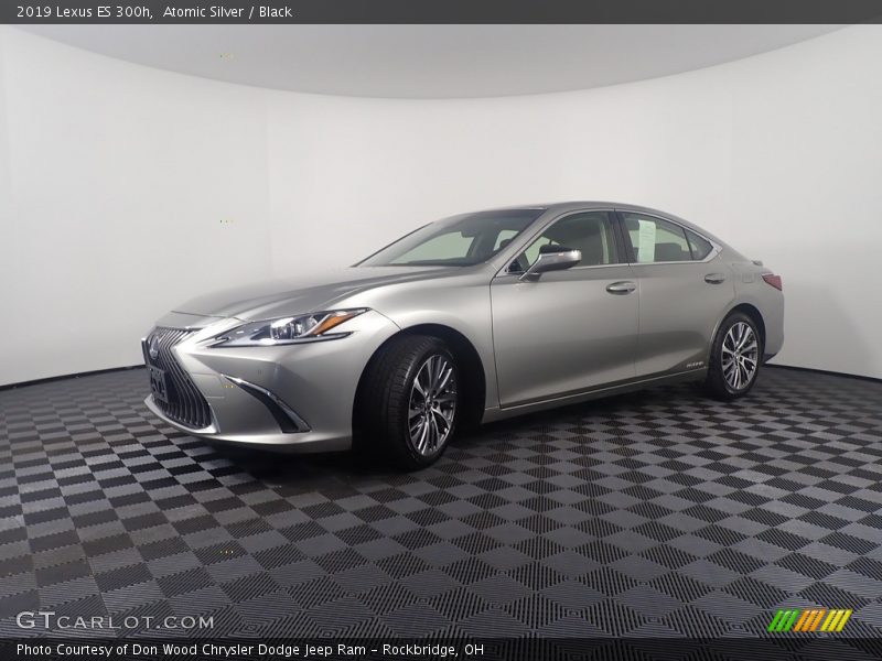 Atomic Silver / Black 2019 Lexus ES 300h