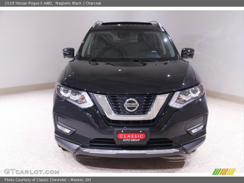 Magnetic Black / Charcoal 2018 Nissan Rogue S AWD
