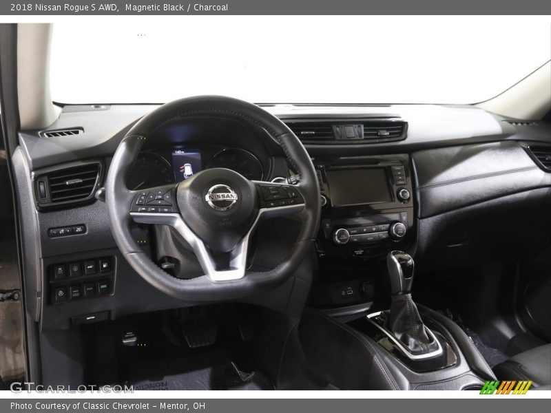 Magnetic Black / Charcoal 2018 Nissan Rogue S AWD