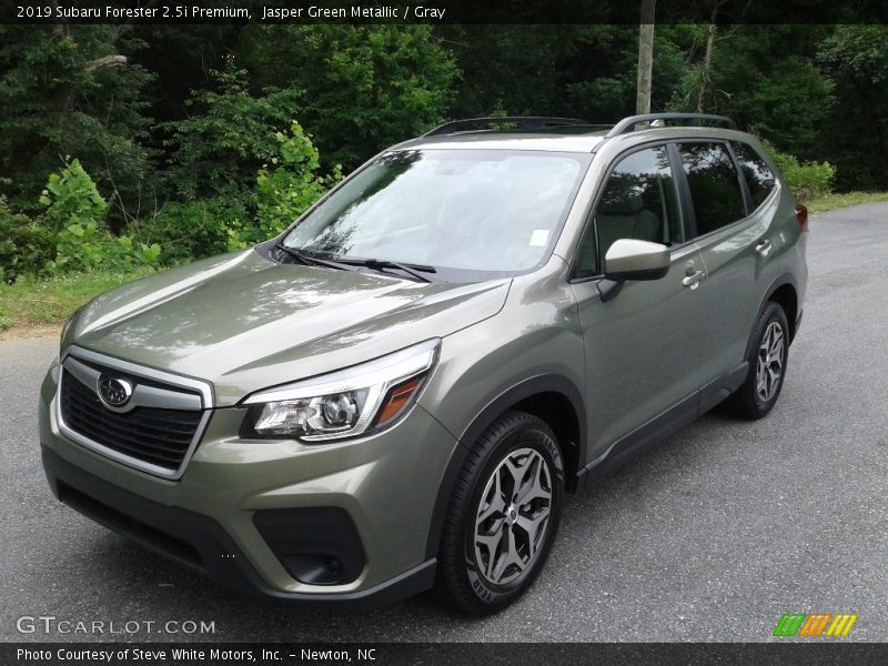 Jasper Green Metallic / Gray 2019 Subaru Forester 2.5i Premium