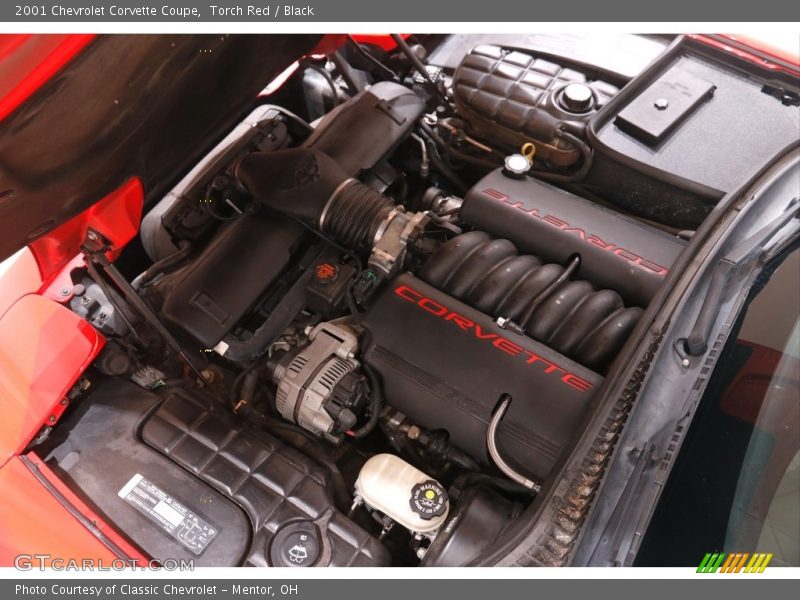 Torch Red / Black 2001 Chevrolet Corvette Coupe