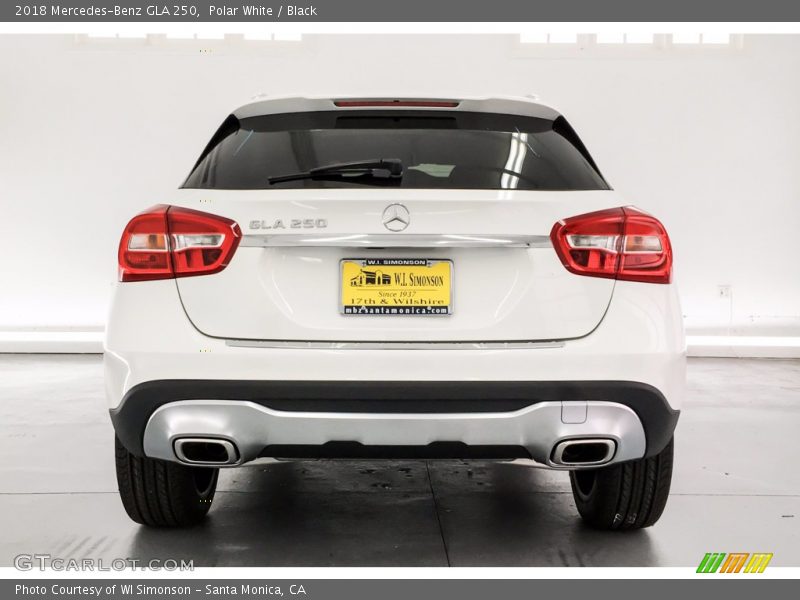 Polar White / Black 2018 Mercedes-Benz GLA 250