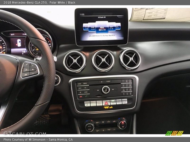 Polar White / Black 2018 Mercedes-Benz GLA 250
