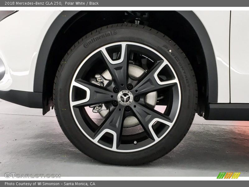 Polar White / Black 2018 Mercedes-Benz GLA 250
