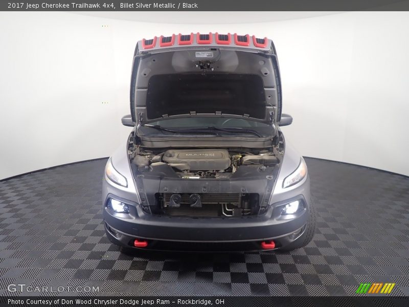 Billet Silver Metallic / Black 2017 Jeep Cherokee Trailhawk 4x4