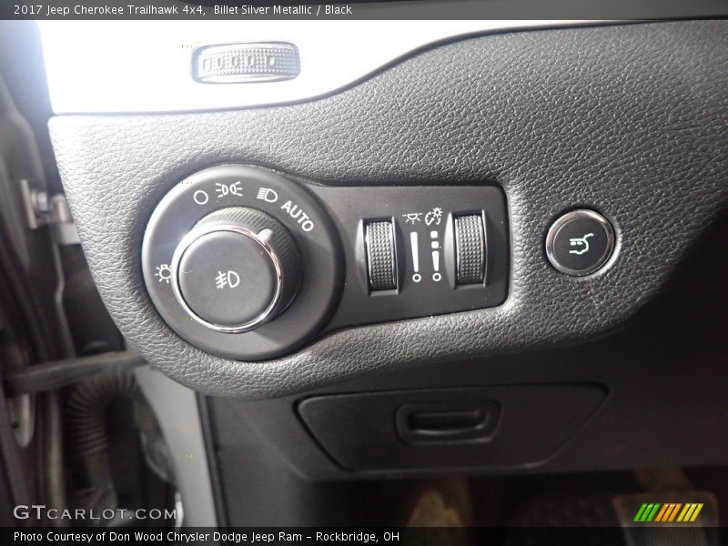 Billet Silver Metallic / Black 2017 Jeep Cherokee Trailhawk 4x4