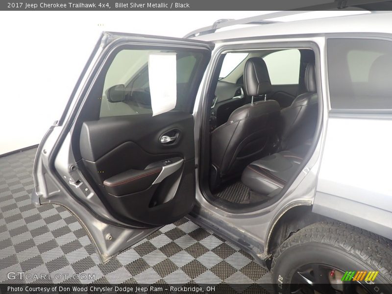 Billet Silver Metallic / Black 2017 Jeep Cherokee Trailhawk 4x4