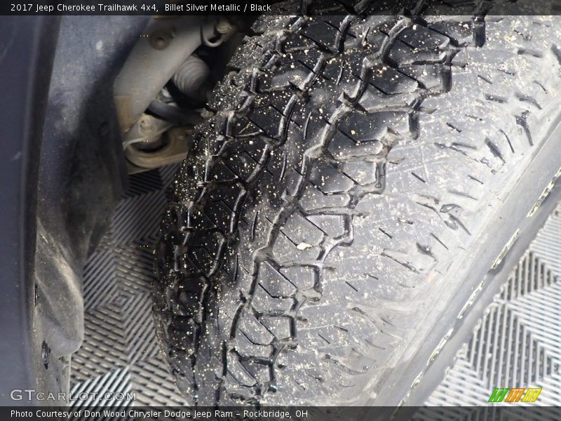 Billet Silver Metallic / Black 2017 Jeep Cherokee Trailhawk 4x4